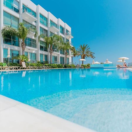 Diana - Coralli Beachfront Apartment Protarász Kültér fotó