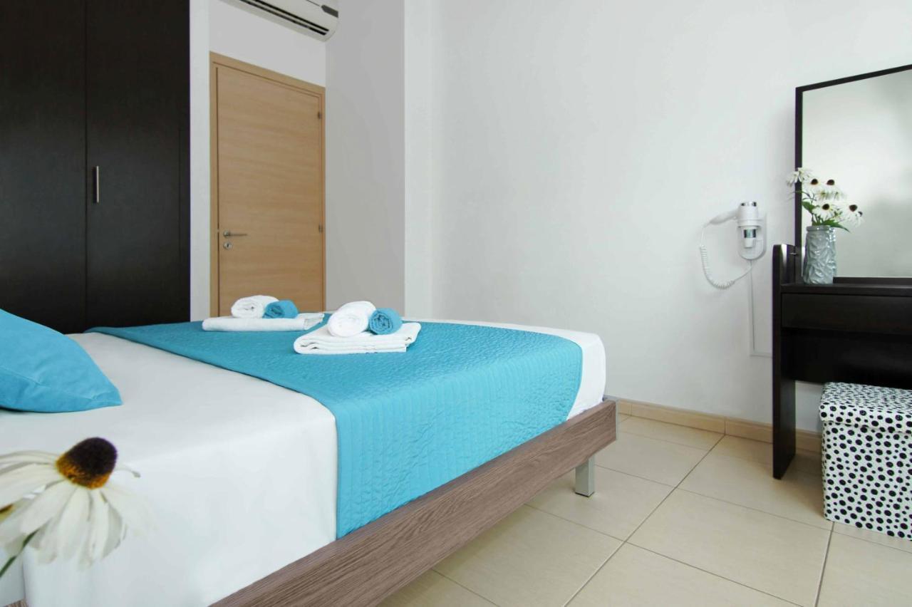 Diana - Coralli Beachfront Apartment Protarász Kültér fotó